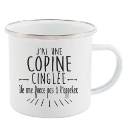 Mug Tasse Rétro en métal émaillé imprimé citation J'ai une copine cinglée ne me force pas a l'appeler