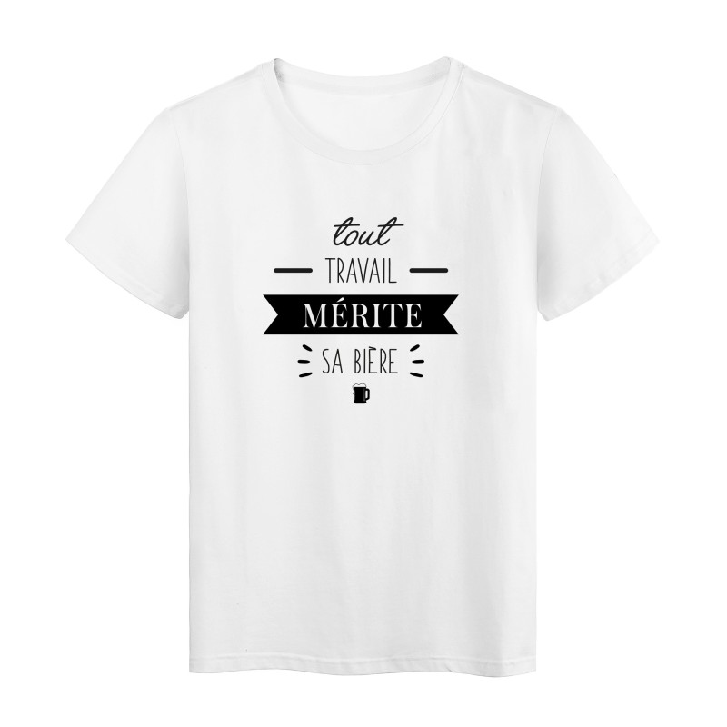 T-Shirt imprimé humour citation Tout travail mérite sa bière
