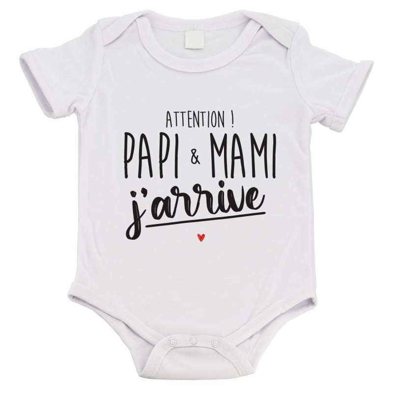 Body bébé - Cadeau naissance - imprimé citation Humour - Attention papi & mami j'arrive