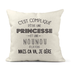 Housse de coussin - Lin - Décoration - imprimé citation C'est compliqué d'être une princesse et une Nounou